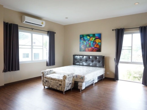 Brand new house with a private pool for rent in San Sai