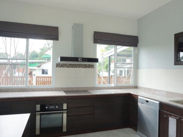Brand new house with a private pool for rent in San Sai