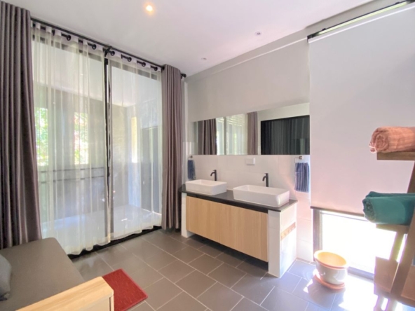 2 bed villa with a private pool for rent in Chang Kian
