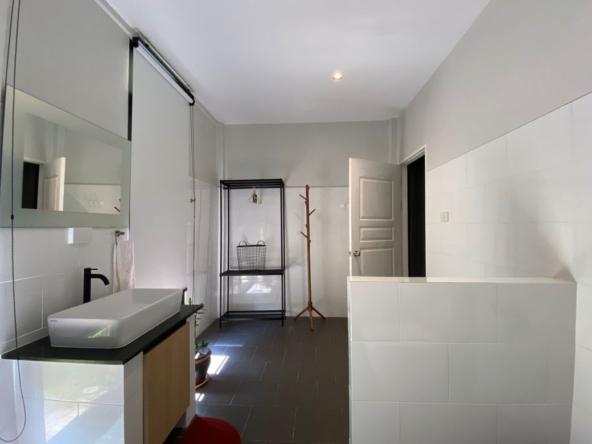 2 bed villa with a private pool for rent in Chang Kian
