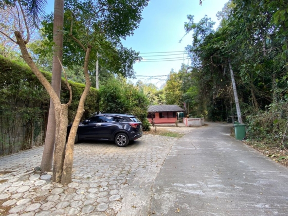2 bed villa with a private pool for rent in Chang Kian