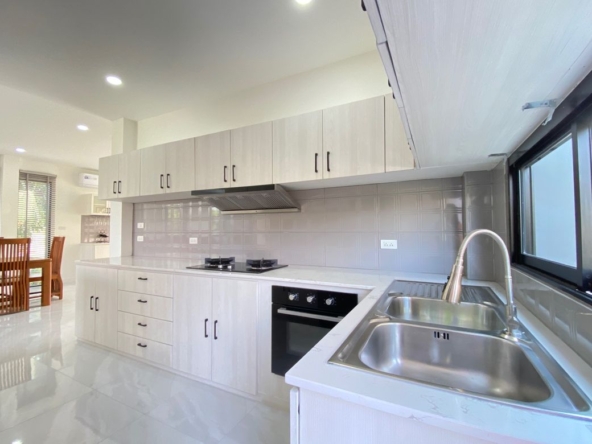 Brand new 3 bed house for sale in Doi Saket