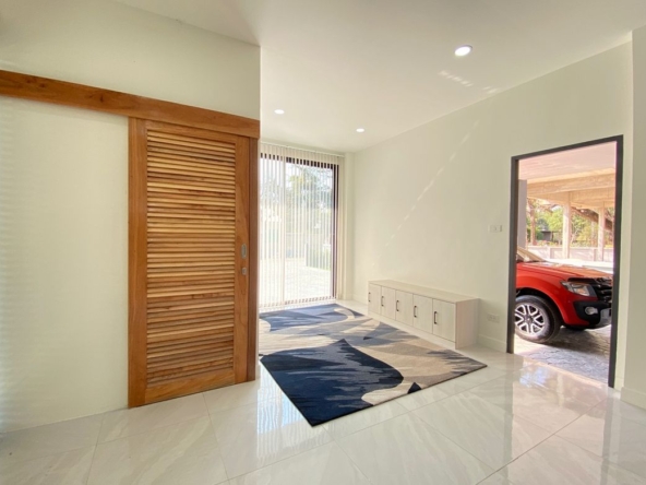 Brand new 3 bed house for sale in Doi Saket