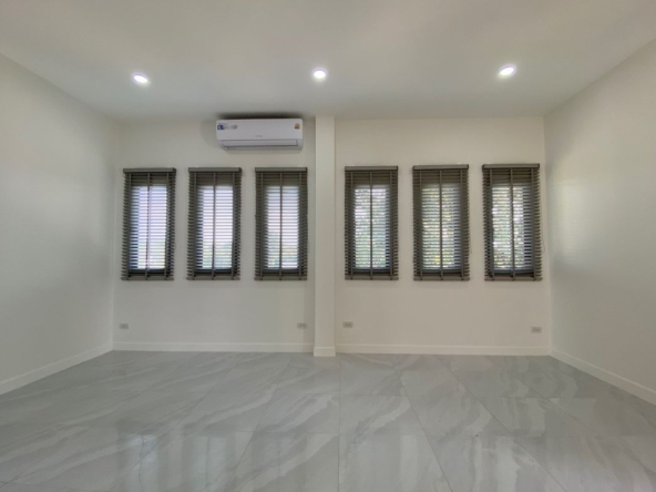 Brand new 3 bed house for sale in Doi Saket