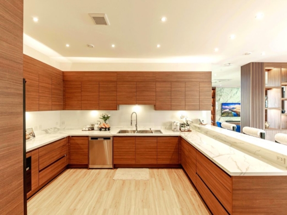 Brand new 5 bed with private pool for sale in Hang Dong