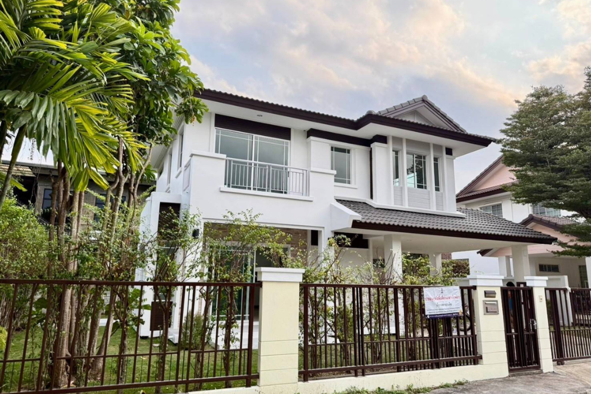 3 Bathrooms (ID: 682HS)-MR-682HS