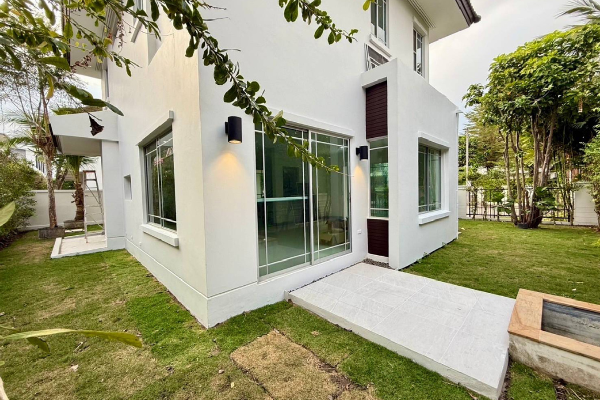 3 Bedrooms