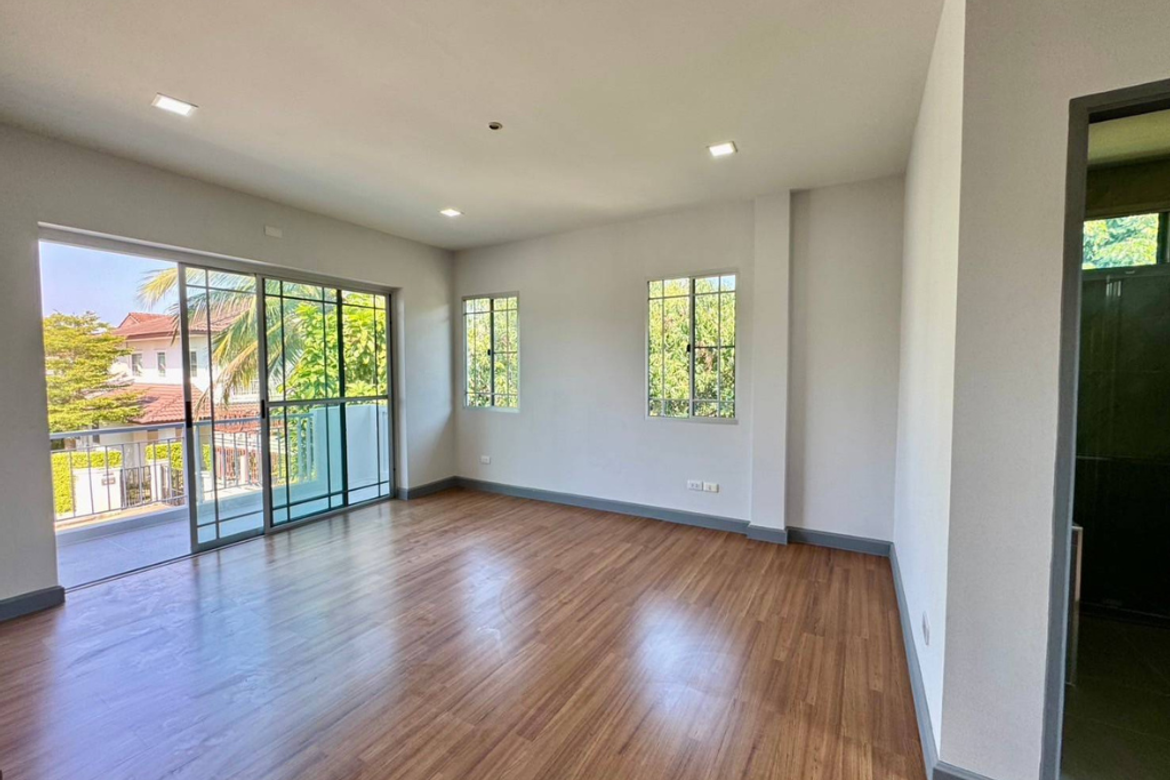 3 Bedrooms