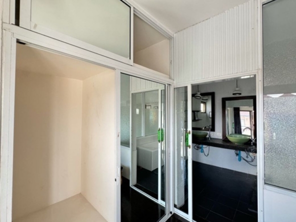 3 bed house for sale in Mae Hia