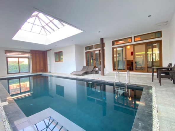 Luxurious home with private pool for sale in Hang Dong