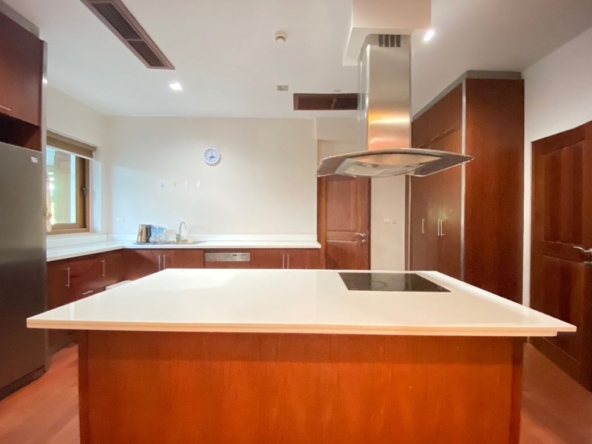 Luxurious home with private pool for sale in Hang Dong