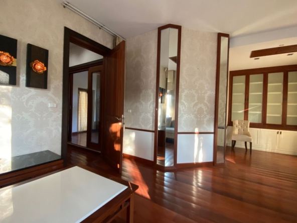 Luxurious home with private pool for sale in Hang Dong