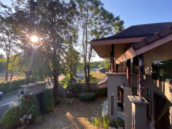 Luxurious home with private pool for sale in Hang Dong