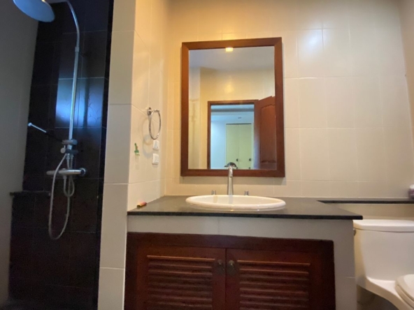 Luxurious home with private pool for sale in Hang Dong