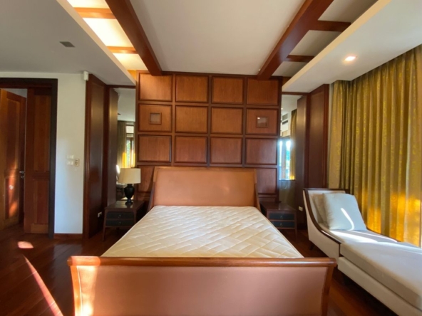 Luxurious home with private pool for sale in Hang Dong