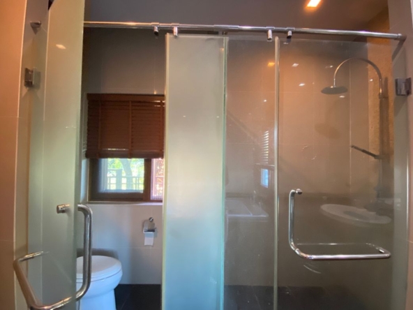 Luxurious home with private pool for sale in Hang Dong