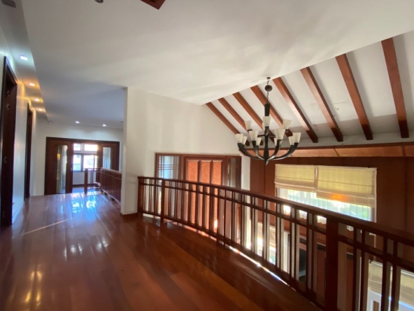 Luxurious home with private pool for sale in Hang Dong
