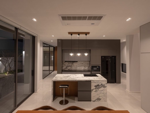 3 Bedroom Modern Pool Villa for Sale in Muang Chiang Mai-P-PHS1083