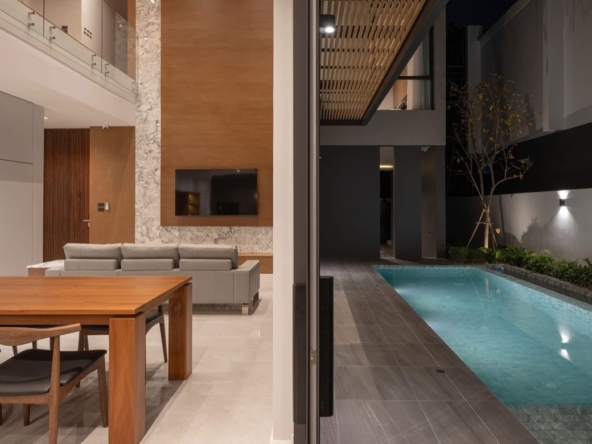 3 Bedroom Modern Pool Villa for Sale in Muang Chiang Mai-P-PHS1083