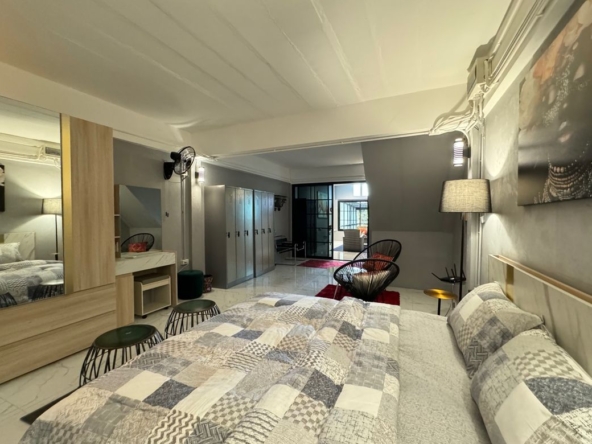 A unique modern townhome for sale in Muang Chiang Mai-P-PHS485