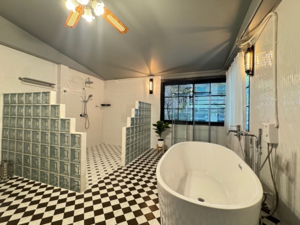 A unique modern townhome for sale in Muang Chiang Mai-P-PHS485