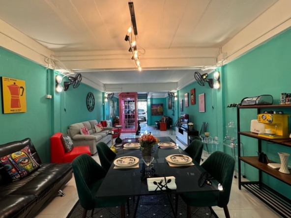 A unique modern townhome for sale in Muang Chiang Mai-P-PHS485