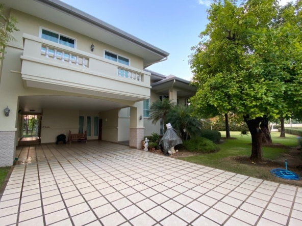3 Bedroom House for Sale in Sankhampeang