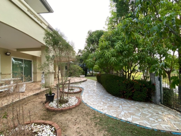 3 Bedroom House for Sale in Sankhampeang