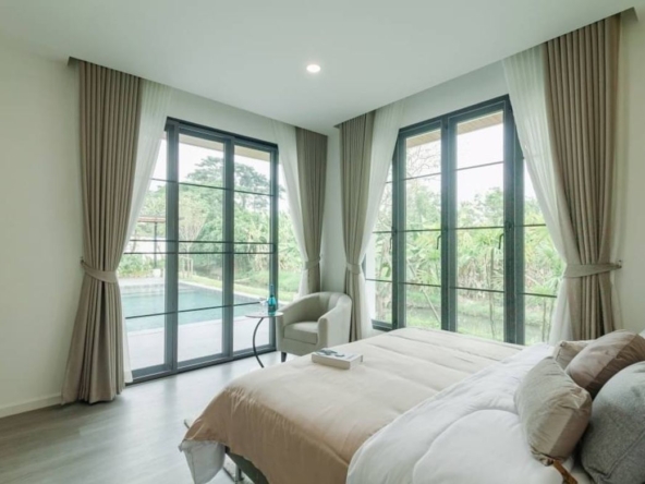 Brand new 3 bed villa with pool for sale in Saraphi