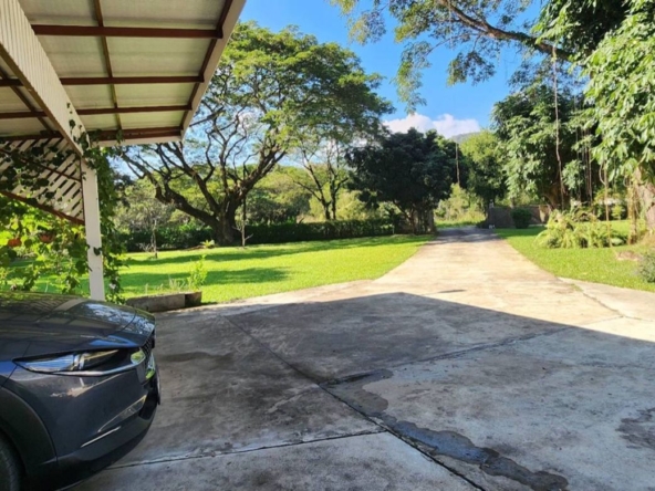 4 bed house for rent or sale in Doi Saket