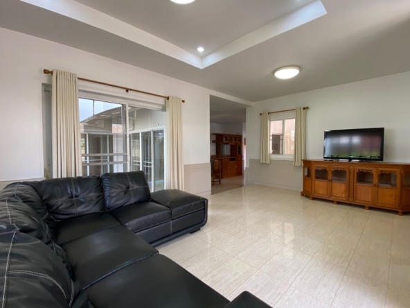 3 bed house for rent or sale in Saraphi