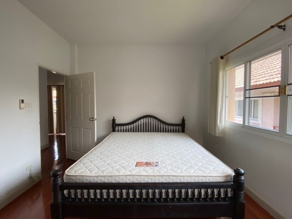 3 bed house for rent or sale in Saraphi