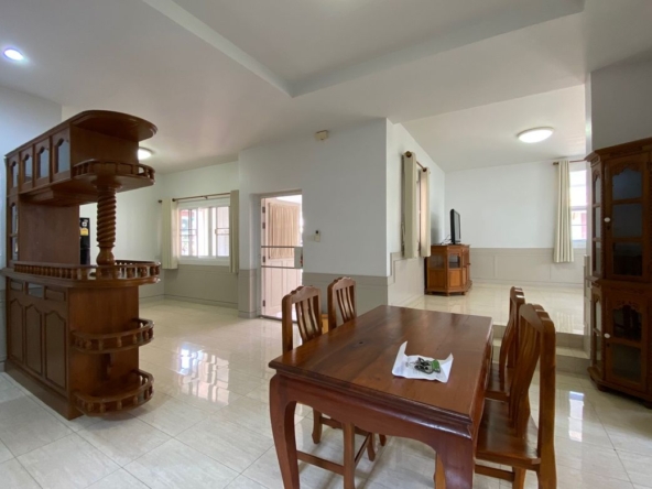 3 bed house for rent or sale in Saraphi