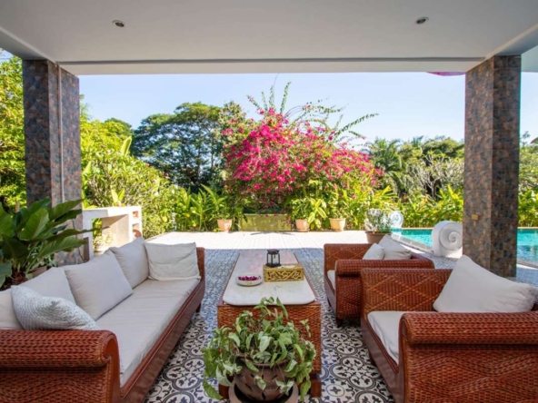 000m2 of Absolute Lake Front Living: See It To Believe It!-PH-DOIS192