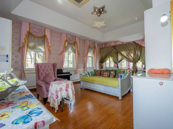 000m2 of Absolute Lake Front Living: See It To Believe It!-PH-DOIS192