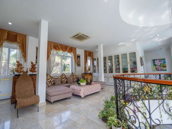 000m2 of Absolute Lake Front Living: See It To Believe It!-PH-DOIS192