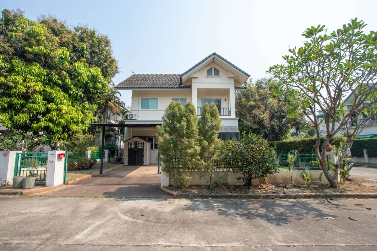 Fully Furnished Chiang Mai Home in Prime Location – Lanna Pinery