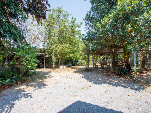 Land for Sale with 2 Houses– Prime Location-PH-CITY751