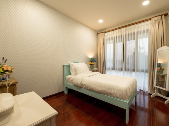 3 bedroom house with pool for sale in Saraphi-SHG-HS462