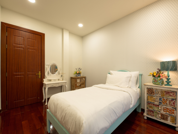 3 bedroom house with pool for sale in Saraphi-SHG-HS462