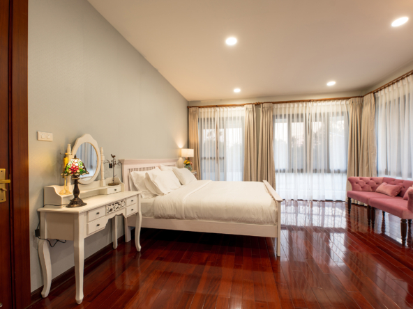 3 bedroom house with pool for sale in Saraphi-SHG-HS462