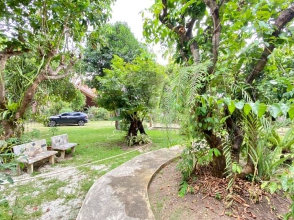 A nice plot of land for sale in San Khampeang-P-PLS578