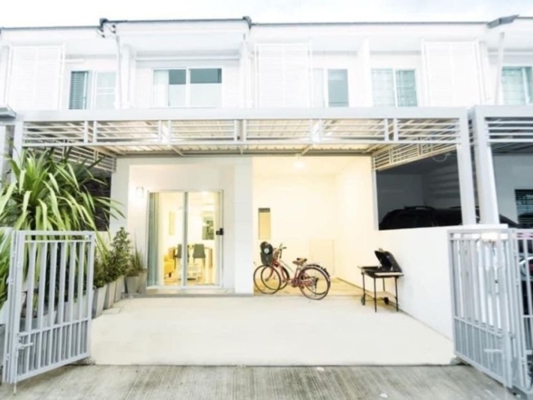 3 bed townhouse for rent or sale in Muang Chiang Mai-P-PCCS597
