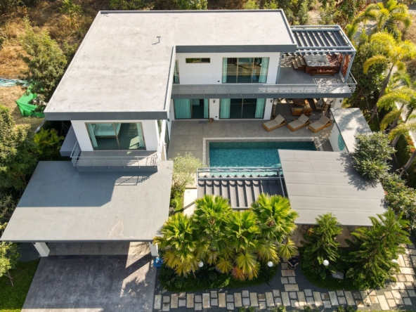 Luxury 3-Bedroom Pool Villa
