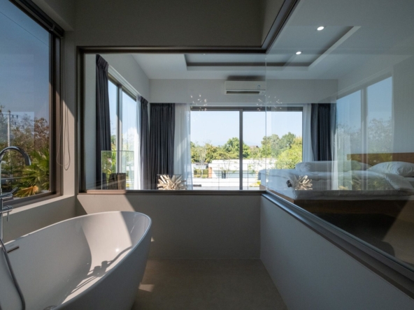 Stunning Outdoor Entertainment Area and Garden-TNP-D1196