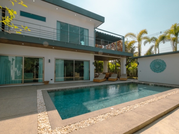 Luxury 3-Bedroom Pool Villa