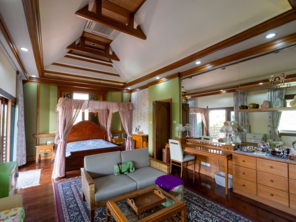 Exquisite Chiang Mai Residence: A Blend of Luxury and Comfort-TNP-D1200