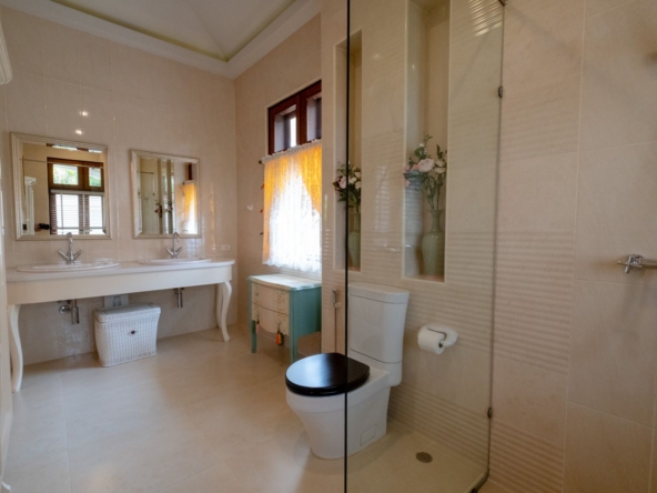 Exquisite Chiang Mai Residence: A Blend of Luxury and Comfort-TNP-D1200