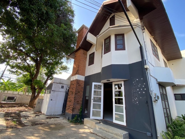 A house for rent for commercial space in Muang Chiang Mai-P-PCCR1140