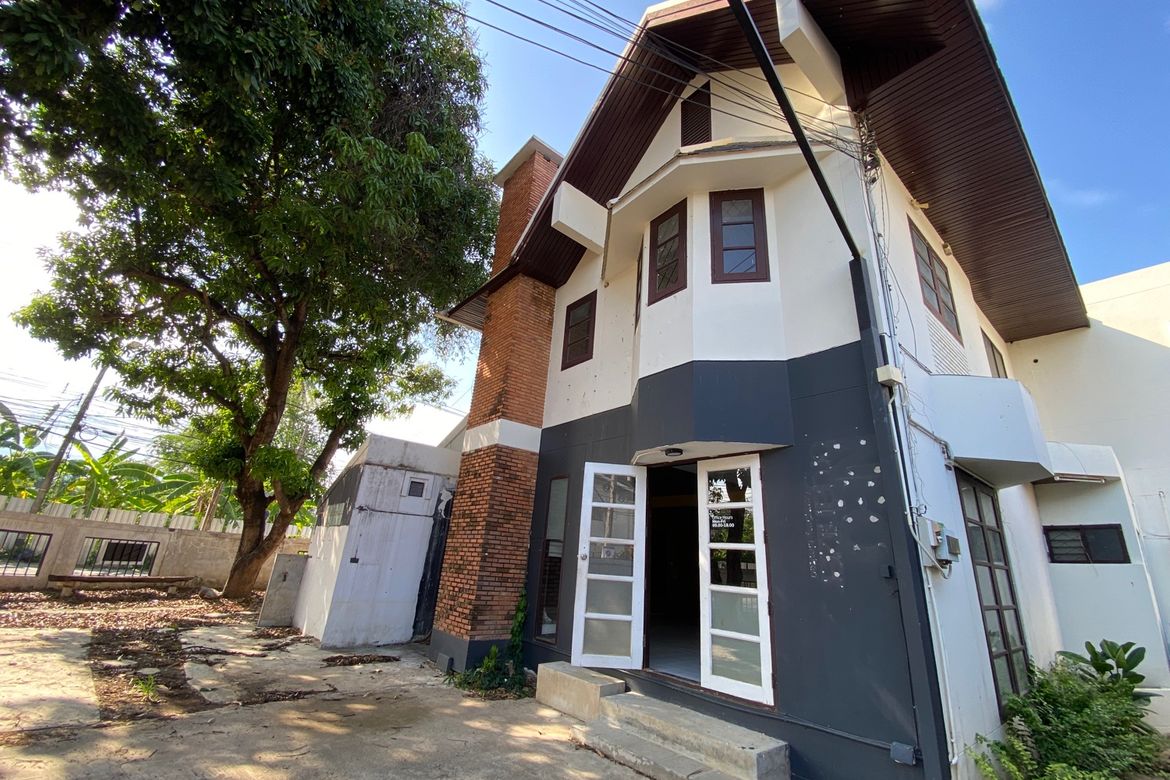 A house for rent for commercial space in Muang Chiang Mai-P-PCCR1140